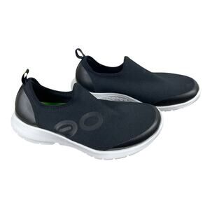 Oofos Oomg Sport Low Shoe White Black Women’s  9.5 Comfort Recovery Walking